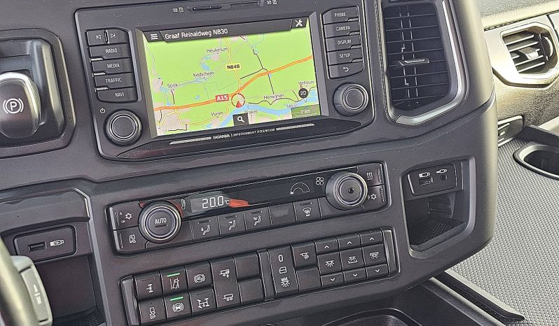 SCANIA – R460 SUPER lleno
